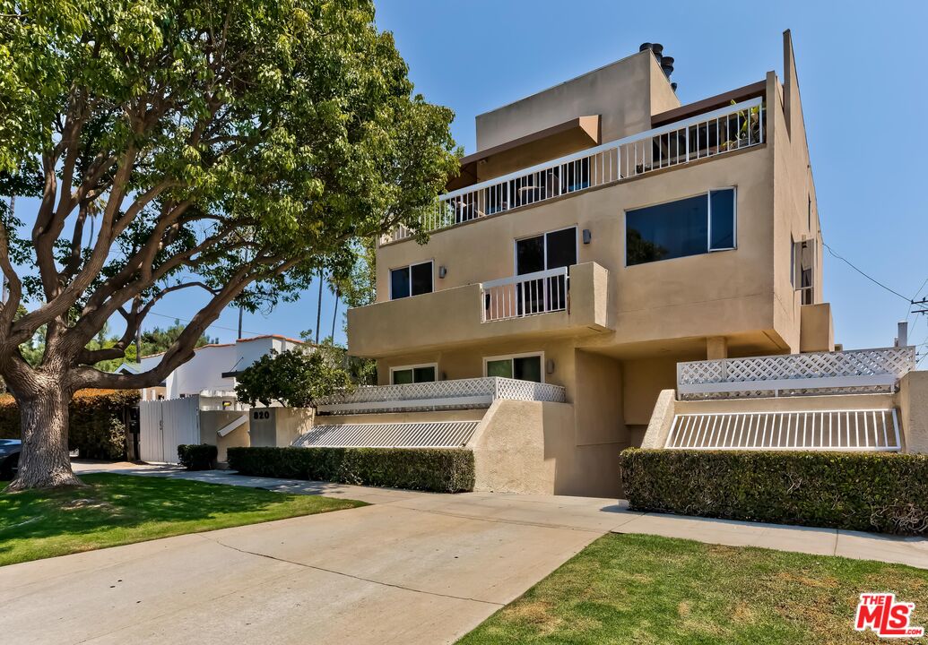 820 California Ave Unit: 201