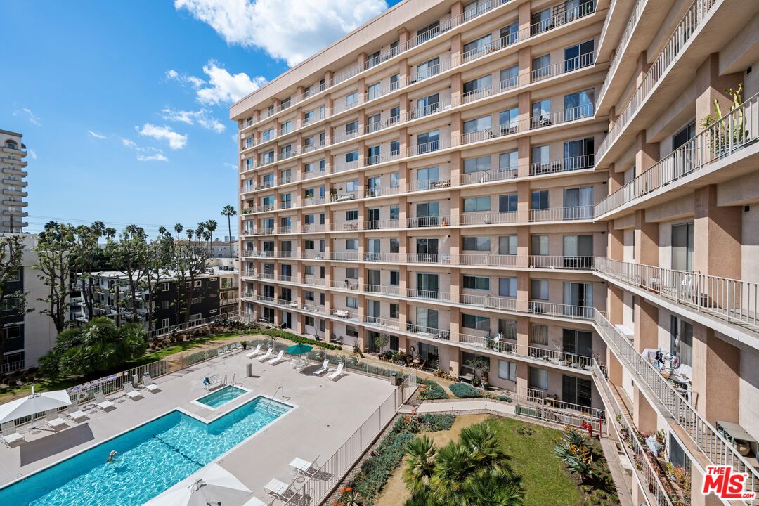 Photo of 100 S Doheny Dr #512, Los Angeles, CA 90048