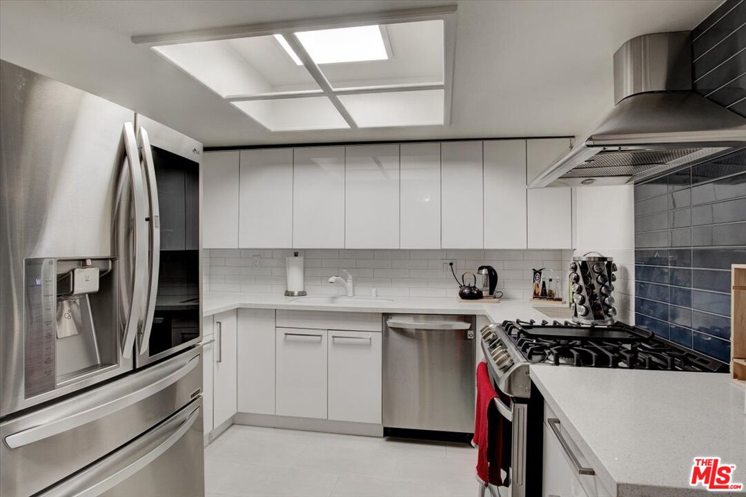 108 W Maple St Unit: 27