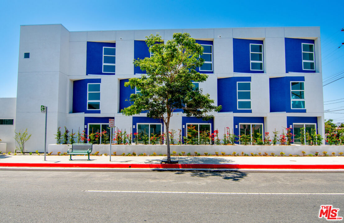 13919 S Normandie Ave Unit: 20