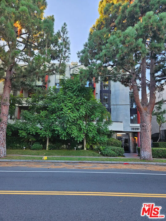 12211 Idaho Ave Unit: 103