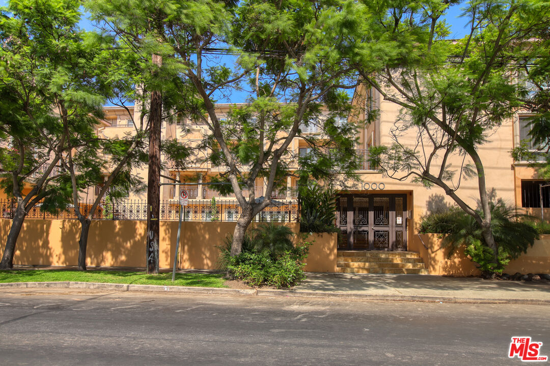 1000 S Westgate Ave Unit: 212