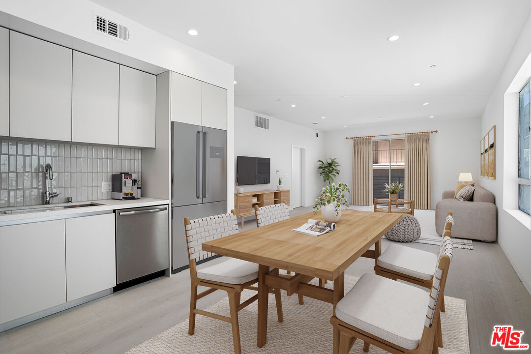 11727 Kiowa Ave Unit: 303