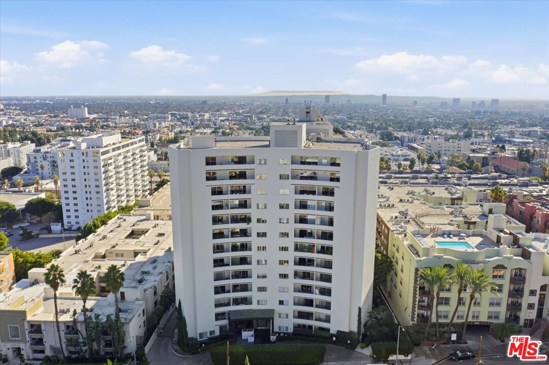 Photo of 7250 Franklin Ave #517, Los Angeles, CA 90046
