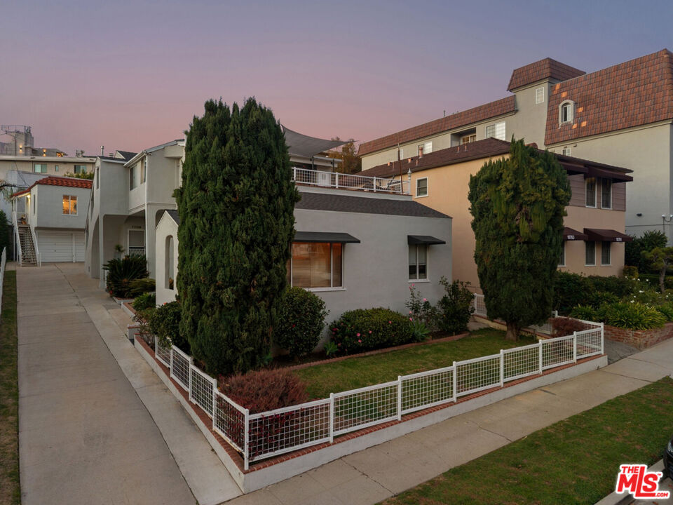 10767 Massachusetts Ave