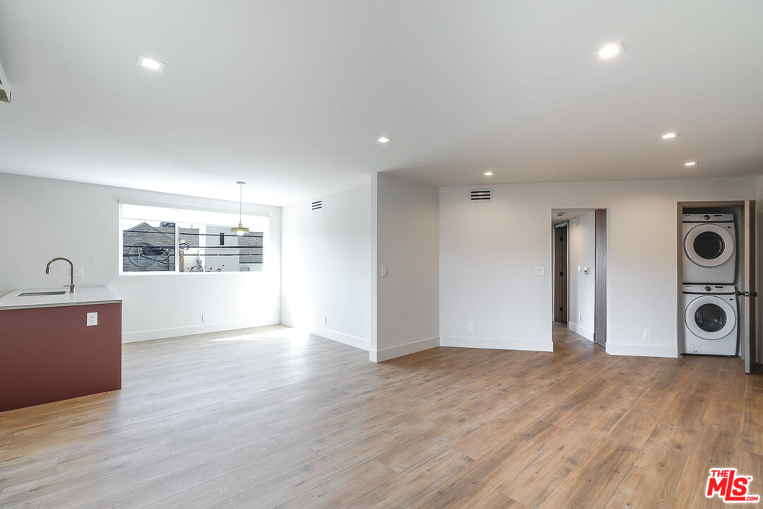 12425 Texas Ave Unit: 22