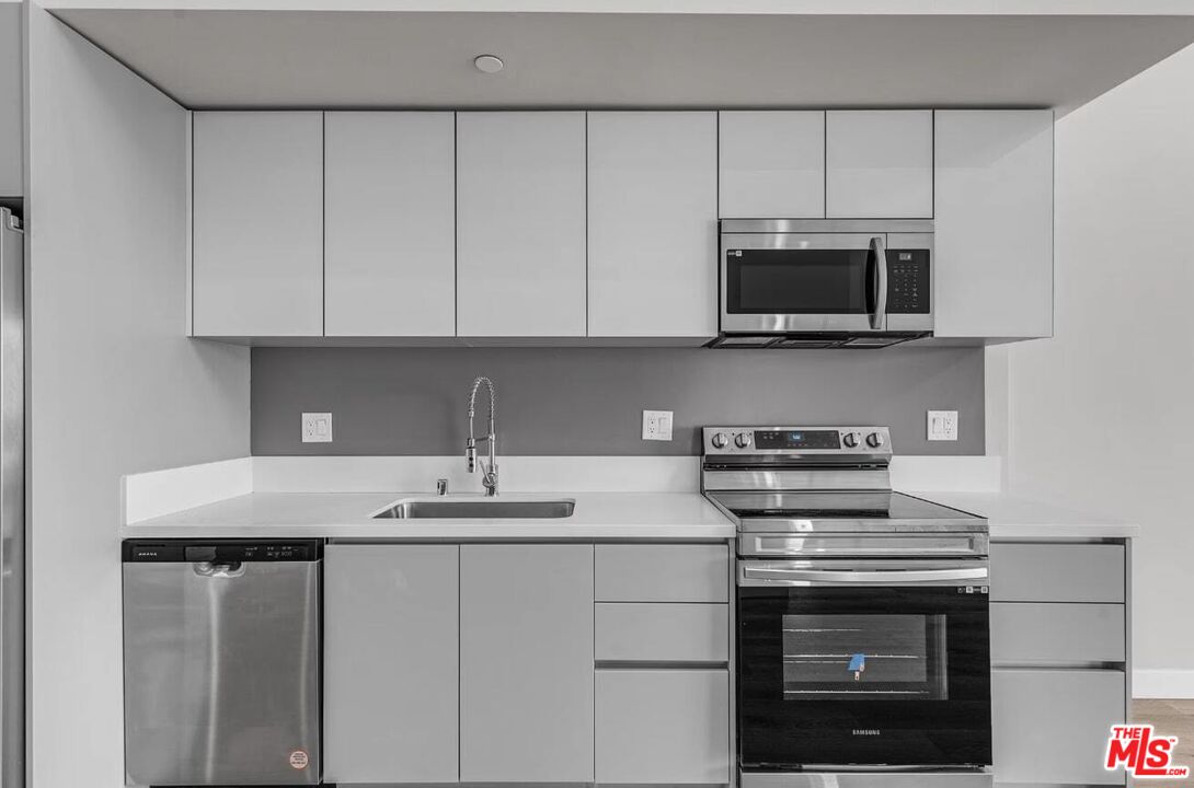 825 S Coronado St Unit: 602