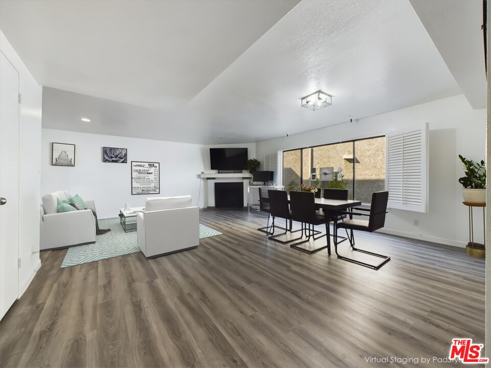4551 Kester Ave Unit: 1