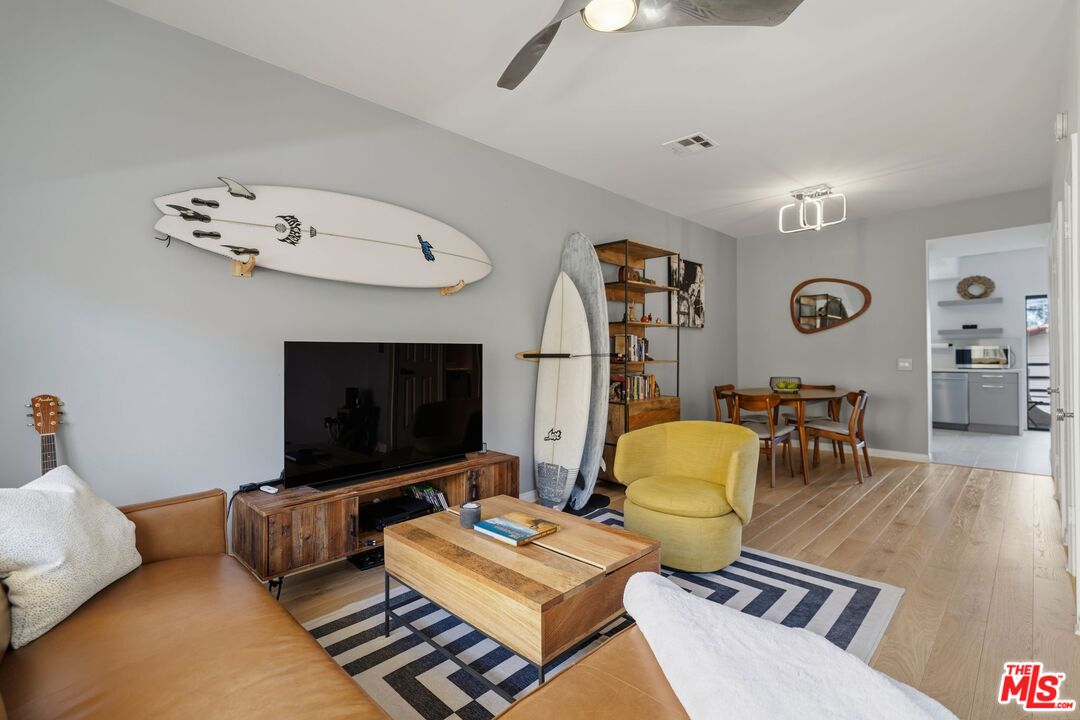 2540 S Centinela Ave Unit: 2