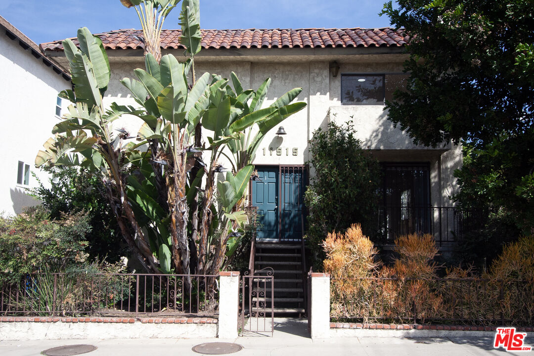 11515 Ohio Ave Unit: 3