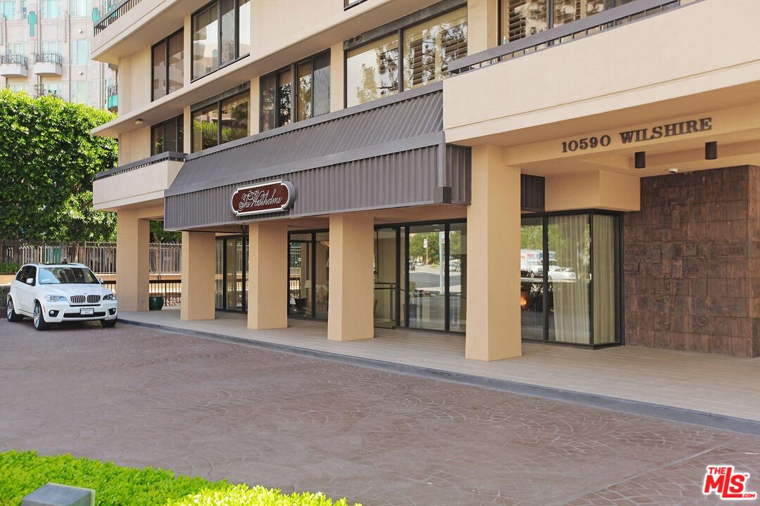 10590 Wilshire Blvd Unit: 302