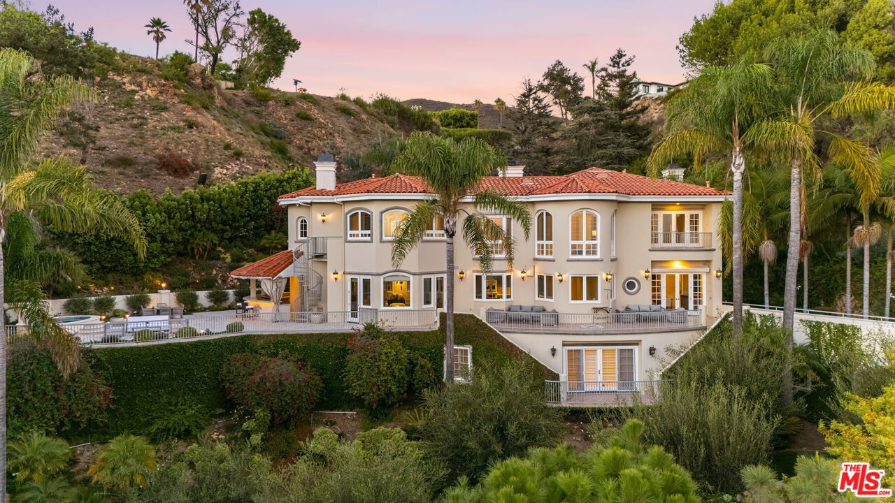 1328 Las Pulgas Rd