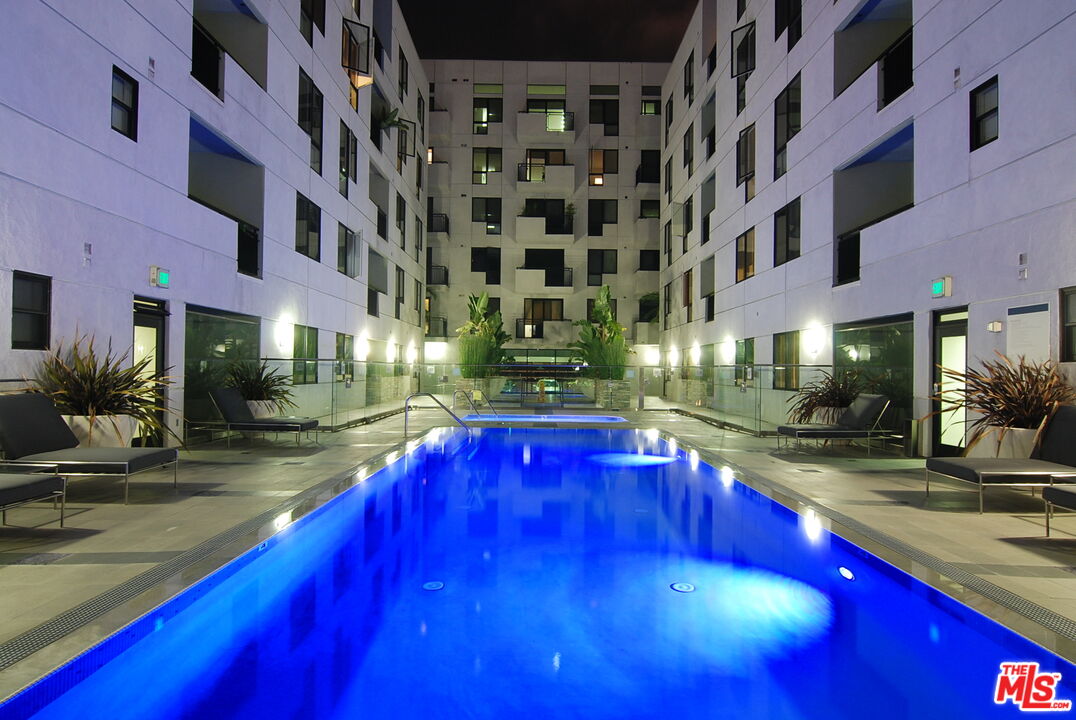 1234 WILSHIRE Unit: 619