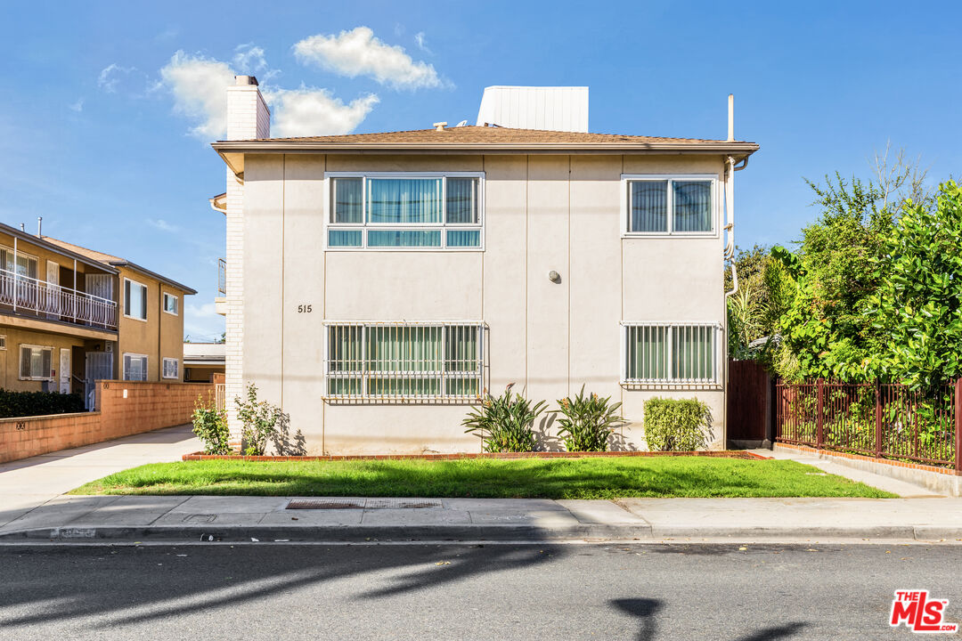 515 S Grevillea Ave