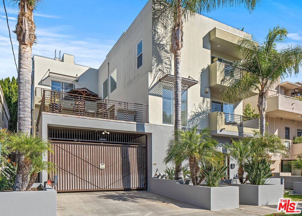 11851 Laurelwood Dr Unit 105