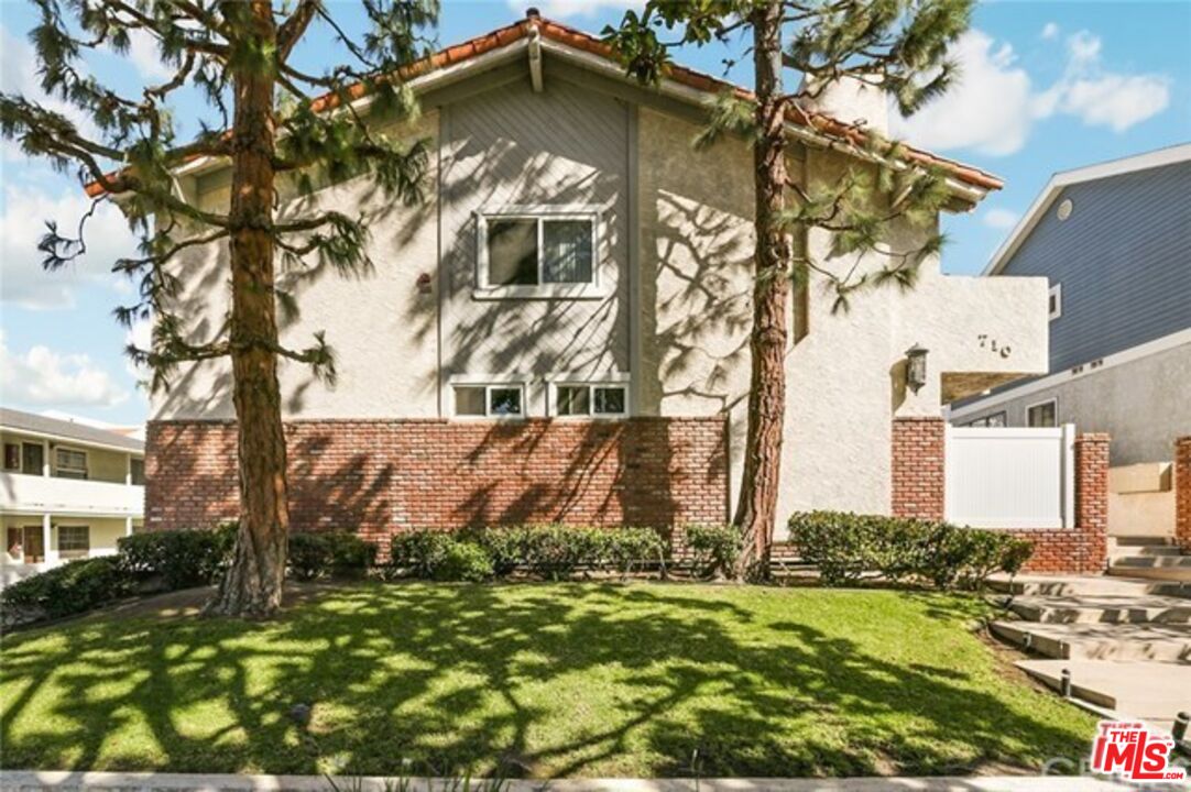 710 N GUADALUPE AVE Unit: 6