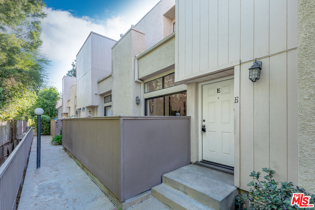 15167 Magnolia Blvd Unit: E