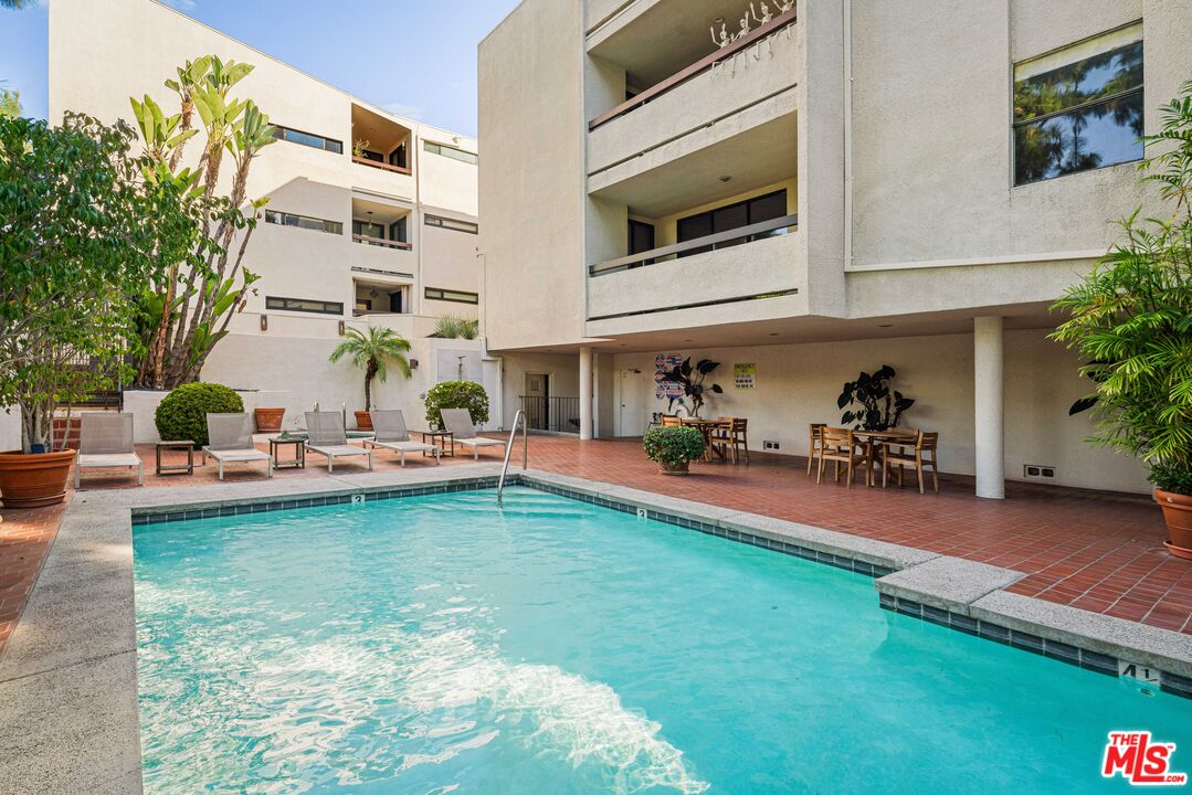 8380 Waring Ave Unit: 104