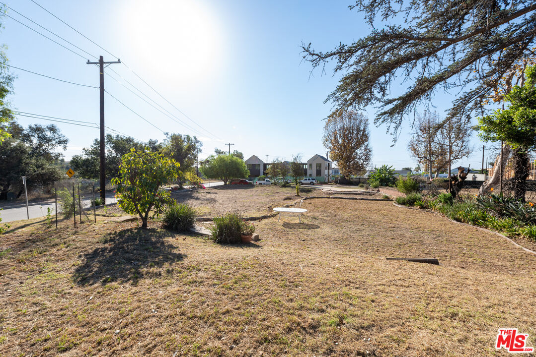 1200 Villa Woods Dr
