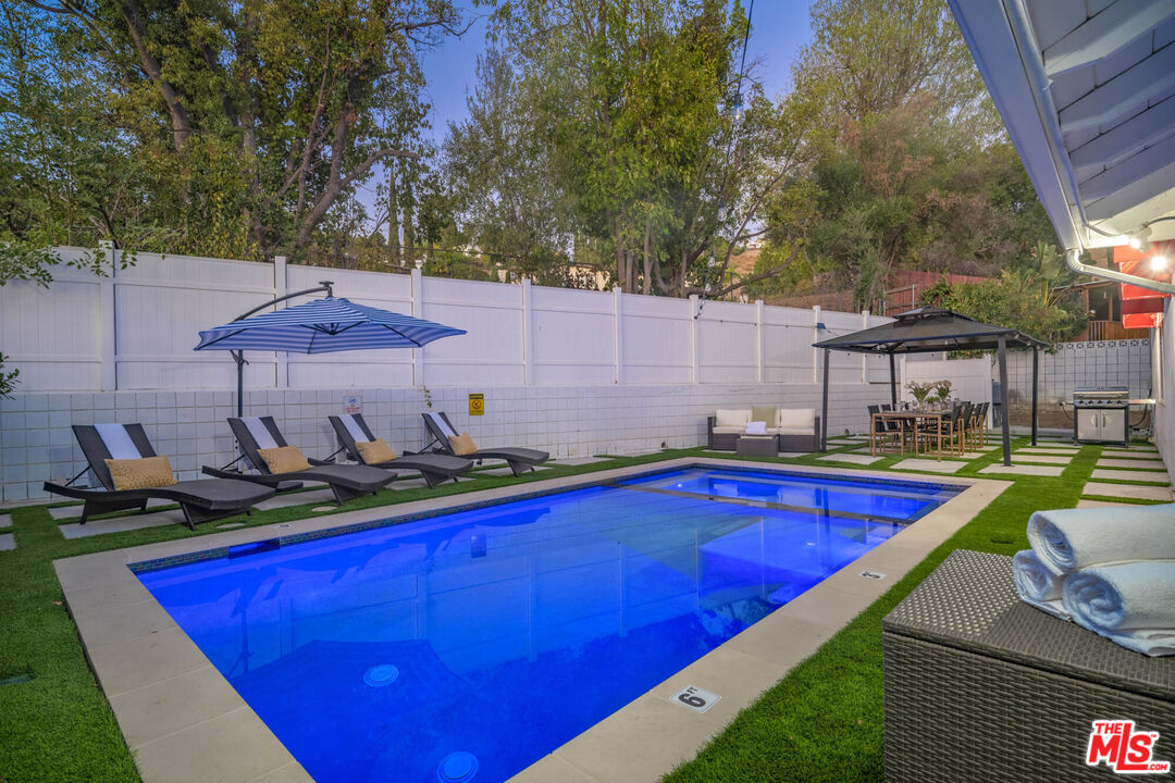 22711 Margarita Dr