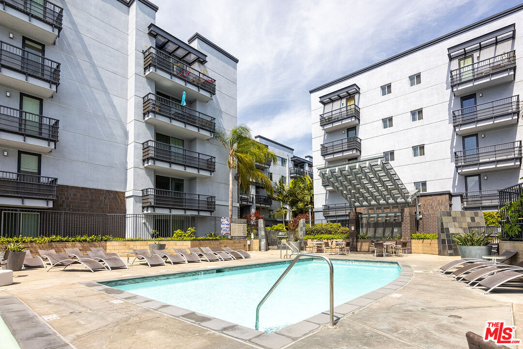 629 E Traction Ave Unit: 442