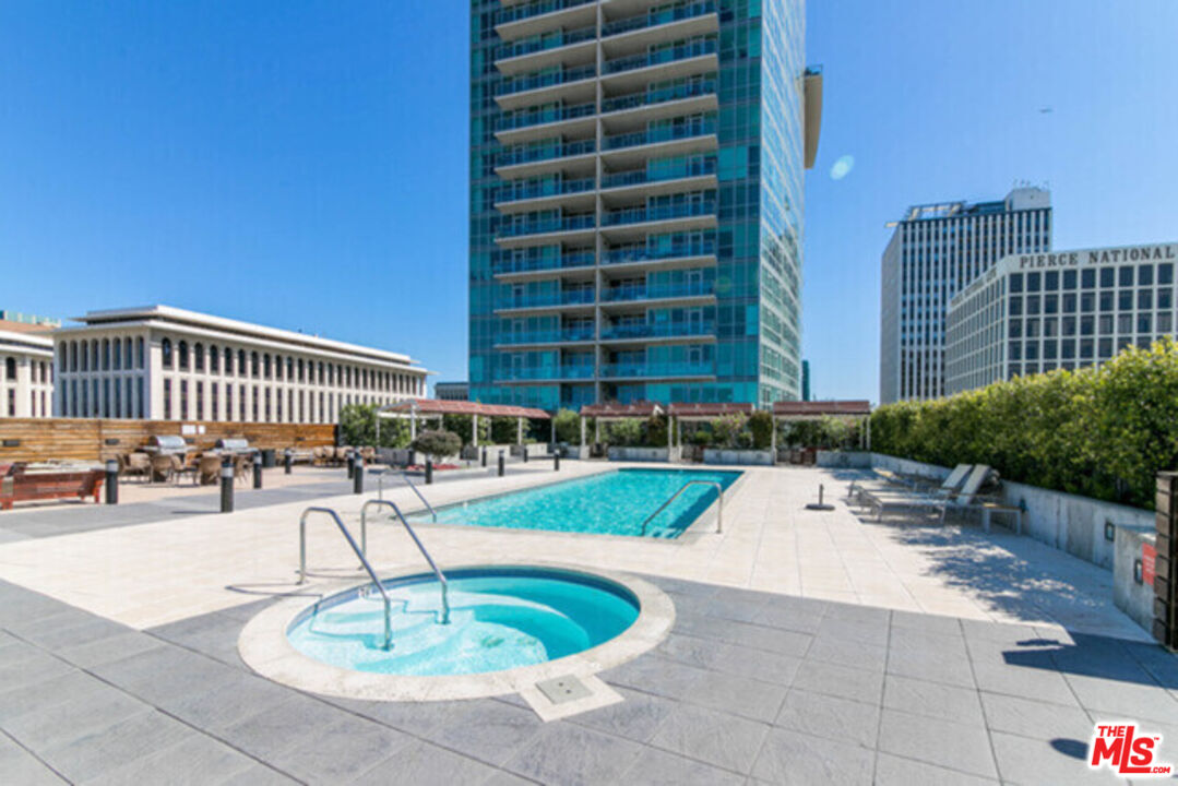 3785 Wilshire Blvd Unit: 907