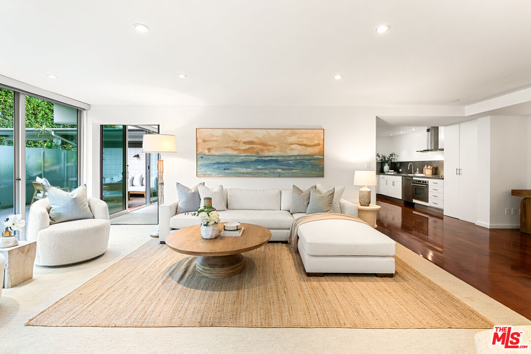 535 OCEAN AVE Unit: 1C