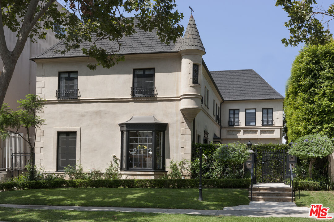 309 S Rexford Dr Unit: 309