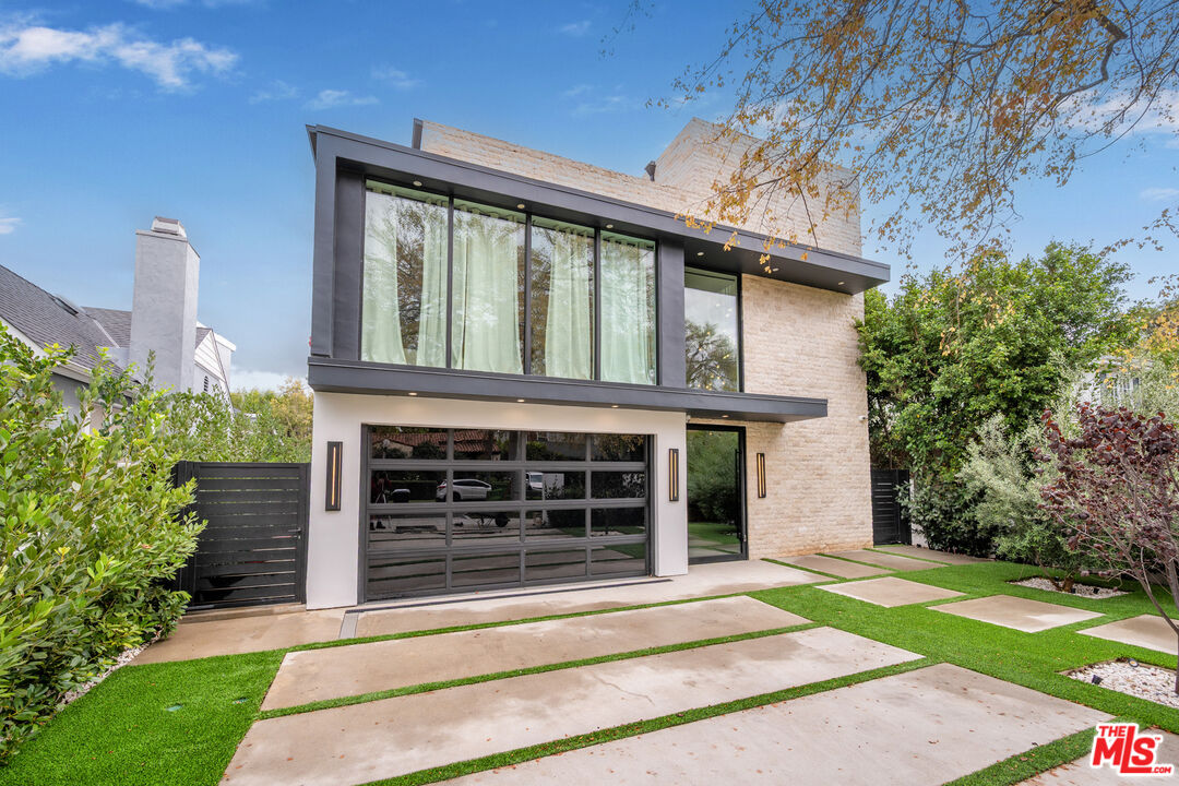 1964 Thayer Ave