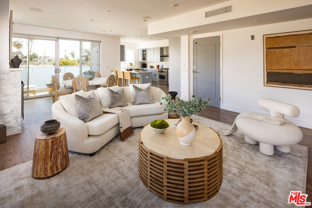 11979 Walnut Ln Unit: 3