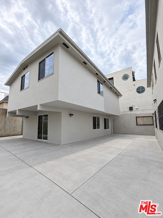 114 N Orlando Ave