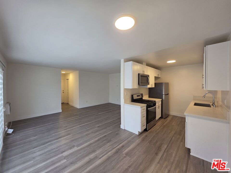 7972 Norton Ave Unit 7