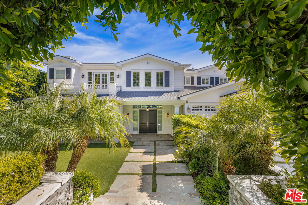 1630 Amalfi Dr