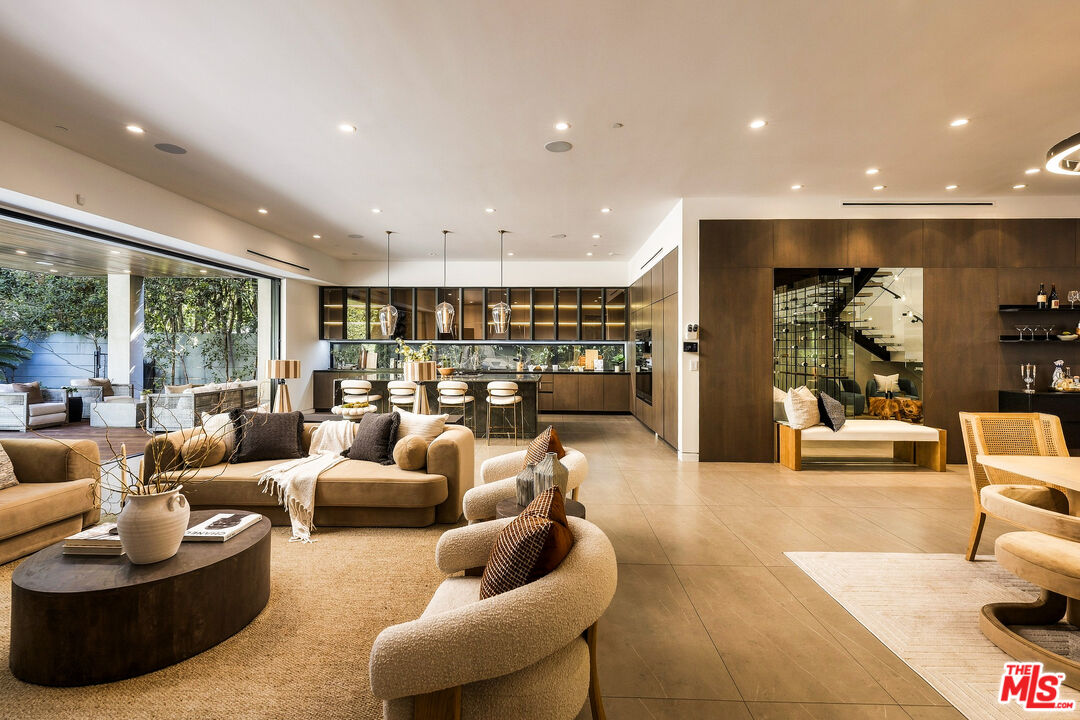 326 N Harper Ave
