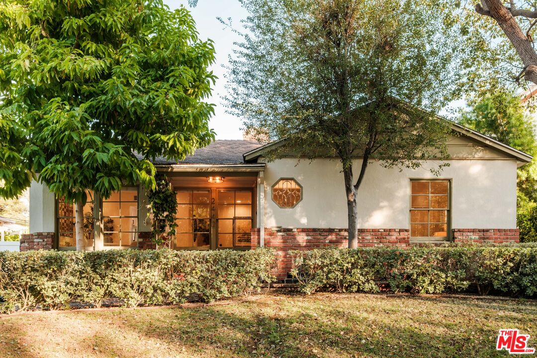 2442 Beverwil Dr