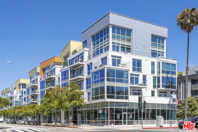 1705 Ocean Ave Unit: 206