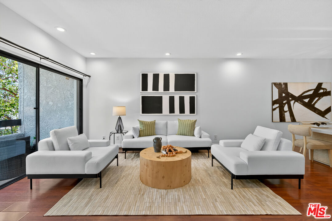 1920 Pandora Ave Unit: 3