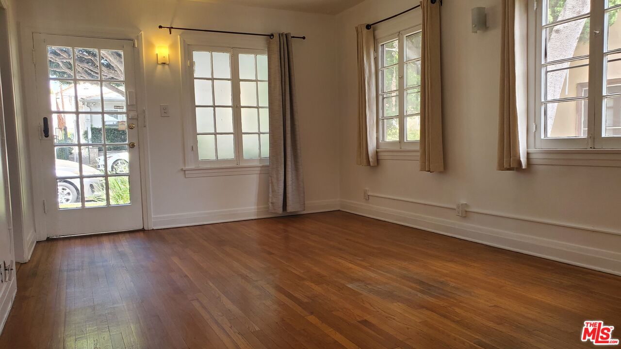 Photo of 1118 20th St, Santa Monica, CA 90403