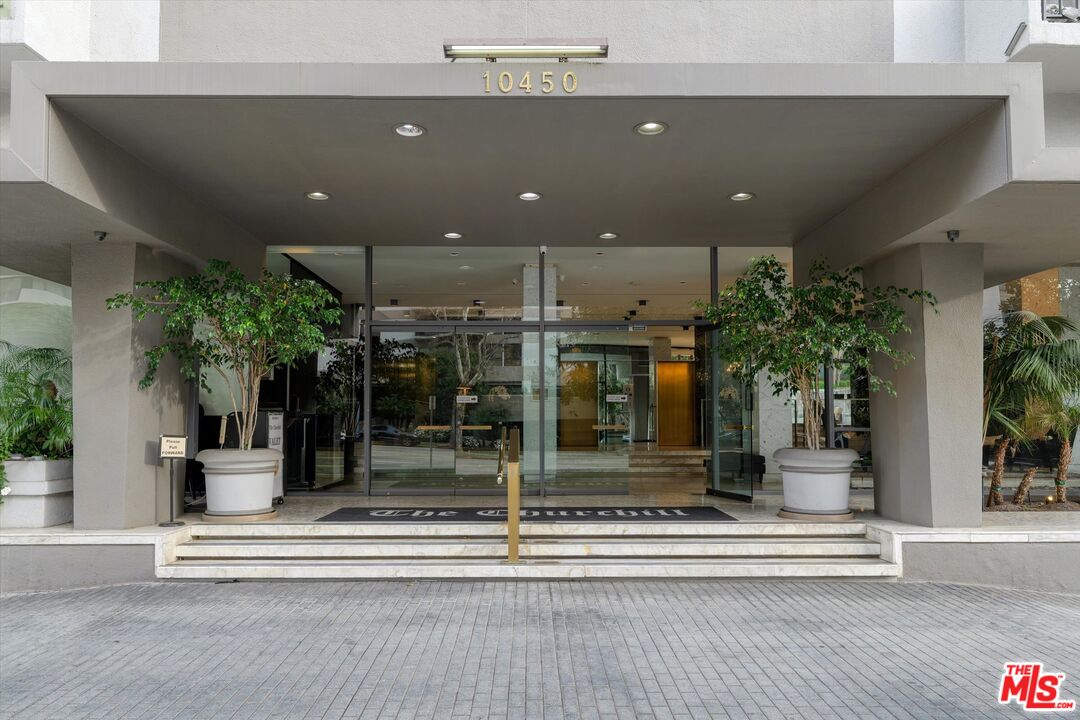 10450 Wilshire Blvd Unit: 4F