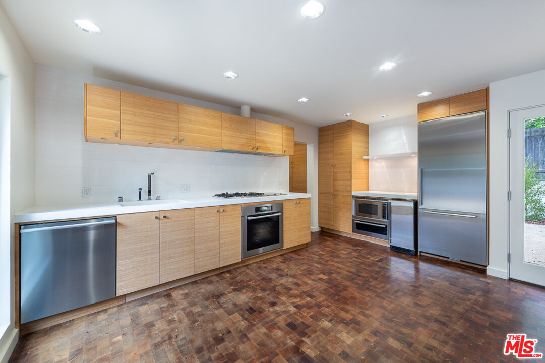 12931 Valleyheart Dr