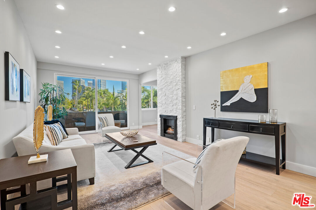 1557 S Beverly Glen Blvd Unit: 203