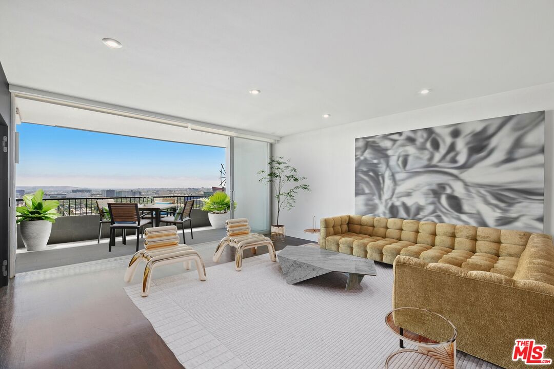 1100 Alta Loma Rd Unit: 1505