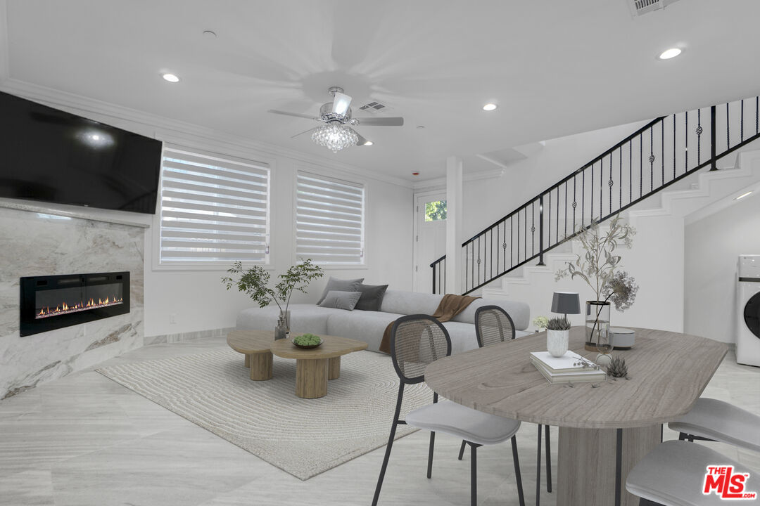 2017 Centinela Ave Unit: C