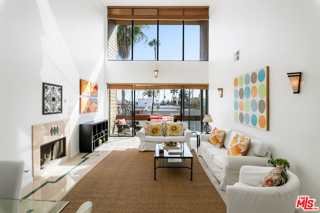 750 S Bundy Dr Unit: 302