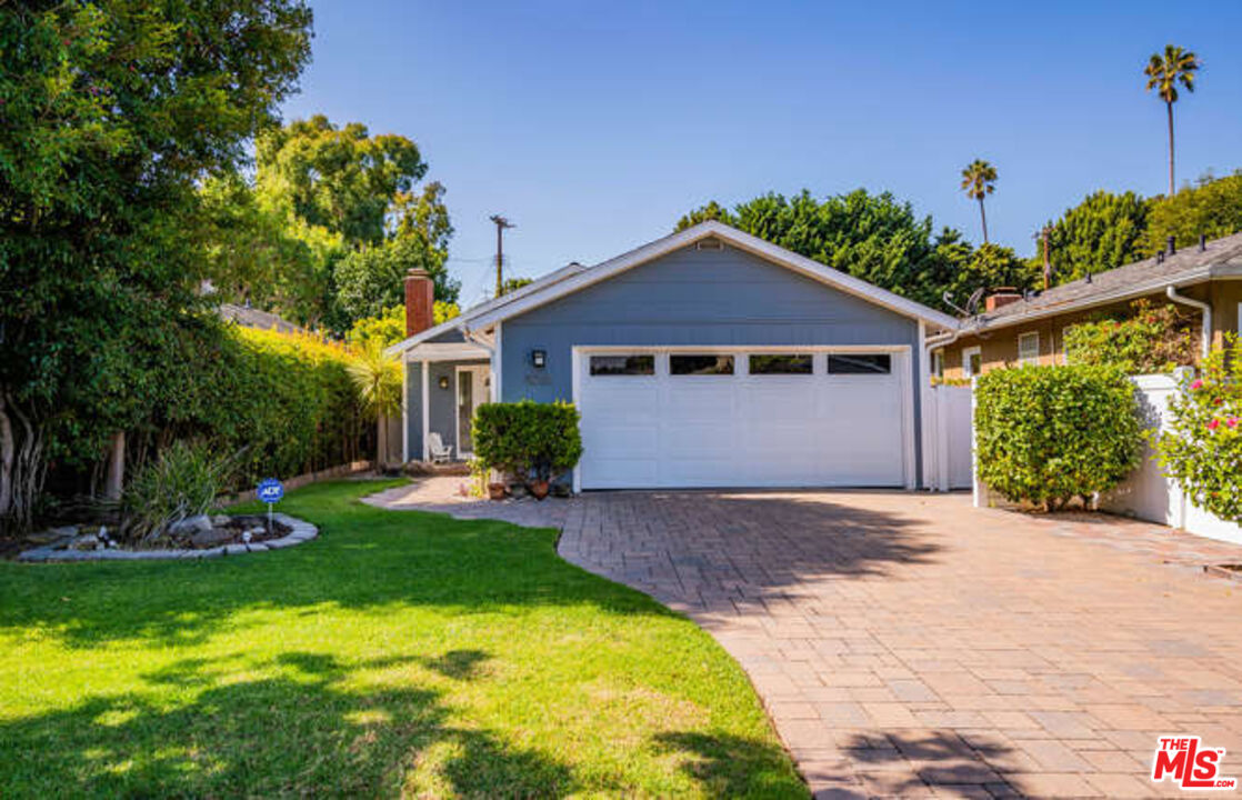 Photo of 8255 Tuscany Ave, Playa Del Rey, CA 90293