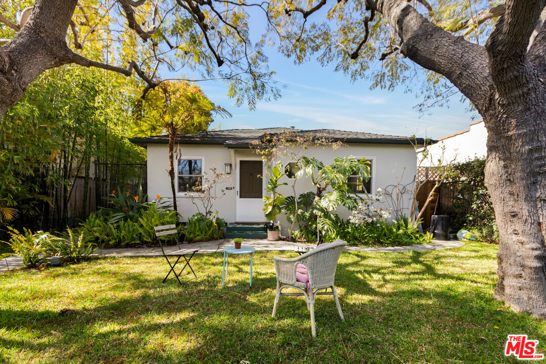 Photo of 1453 Centinela Ave, Santa Monica, CA 90404