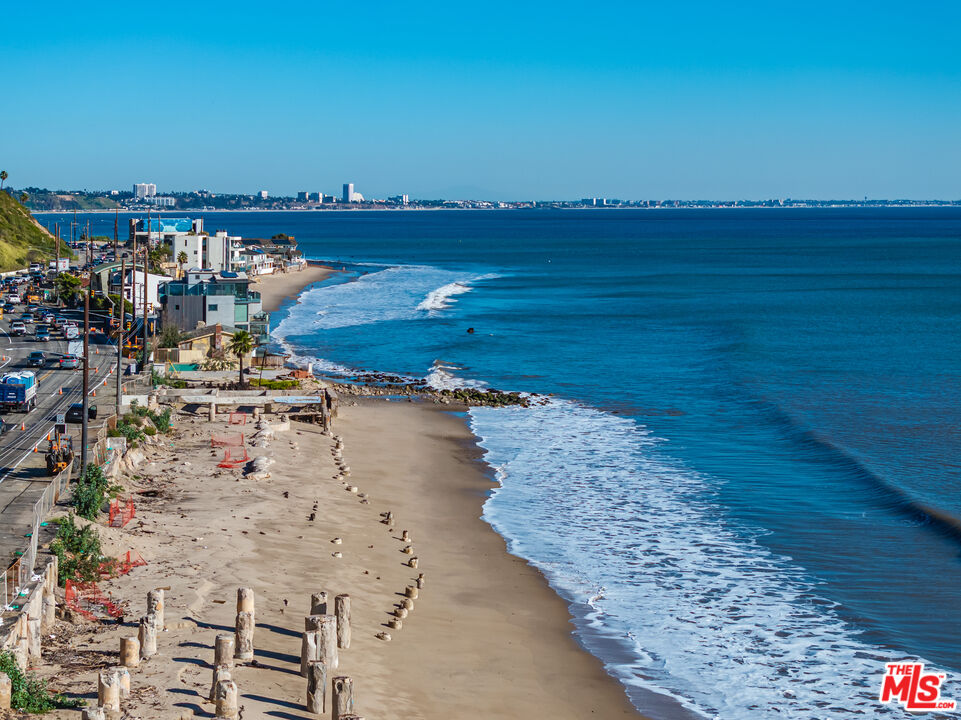 19042 Pacific Coast Hwy