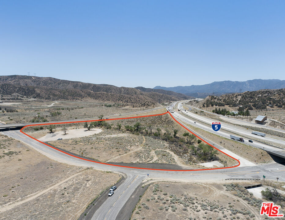 Photo of 9 Quail Lake Rd, Lebec, CA 93243