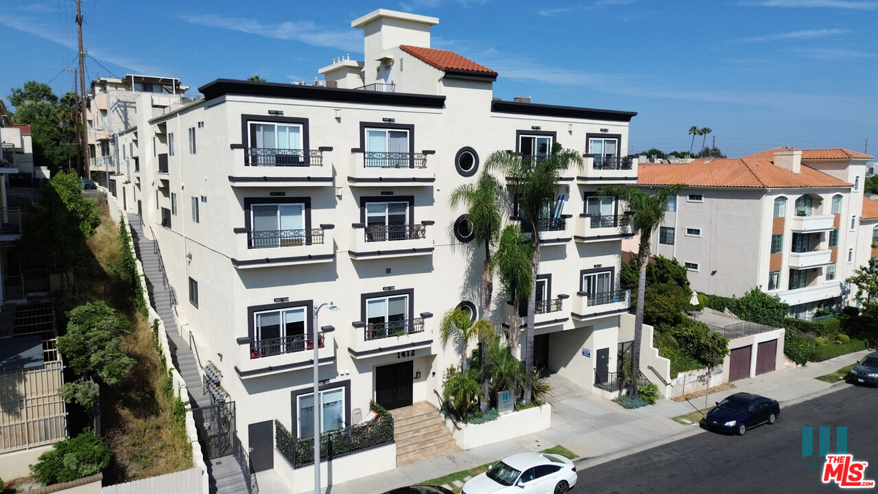 1412 Colby Unit: 406