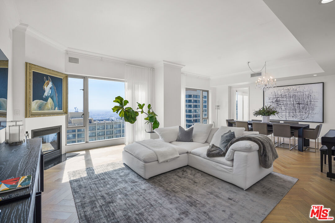 10727 Wilshire Blvd Unit: 1801